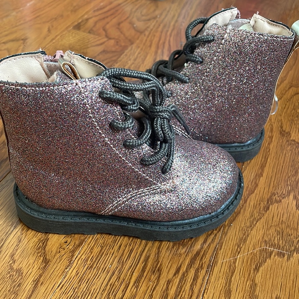 NWT size 6 pink glitter toddler girls boots with side zip